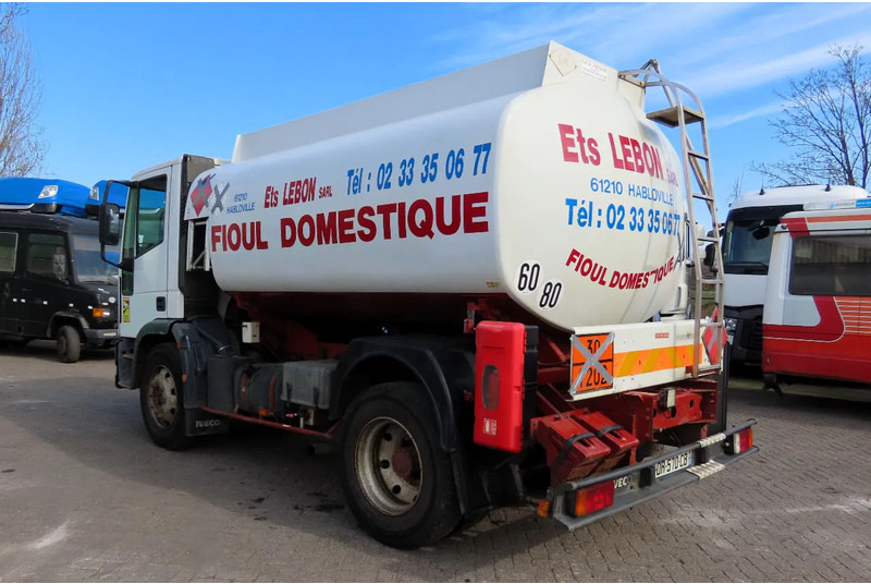 Iveco Eurocargo FUEL (DIESEL/PETROL) 8000 LITERS, COMP: 3500L,1000L, 3500L - Camion cisternă, Camion cu macara: Foto 5 Iveco Eurocargo FUEL (DIESEL/PETROL) 8000 LITERS, COMP: 3500L,1000L, 3500L - Camion cisternă, Camion cu macara: Foto 5