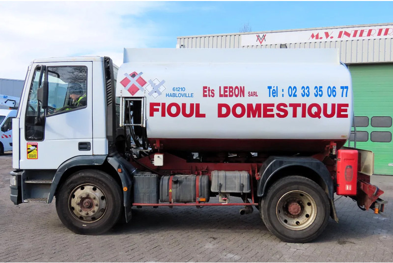 Iveco Eurocargo FUEL (DIESEL/PETROL) 8000 LITERS, COMP: 3500L,1000L, 3500L - Camion cisternă, Camion cu macara: Foto 4 Iveco Eurocargo FUEL (DIESEL/PETROL) 8000 LITERS, COMP: 3500L,1000L, 3500L - Camion cisternă, Camion cu macara: Foto 4