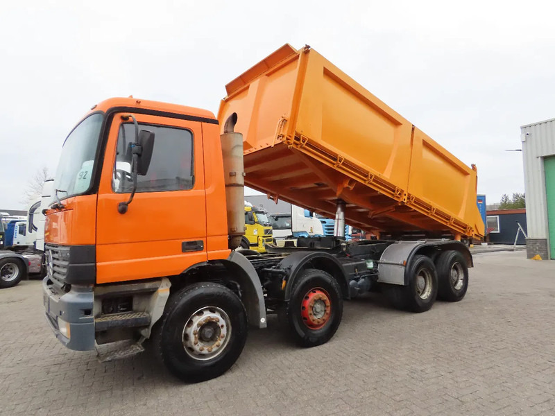 Mercedes-Benz Actros 3240 Manual, steel dumper! Great condition! - Camion basculantă: Foto 2 Mercedes-Benz Actros 3240 Manual, steel dumper! Great condition! - Camion basculantă: Foto 2
