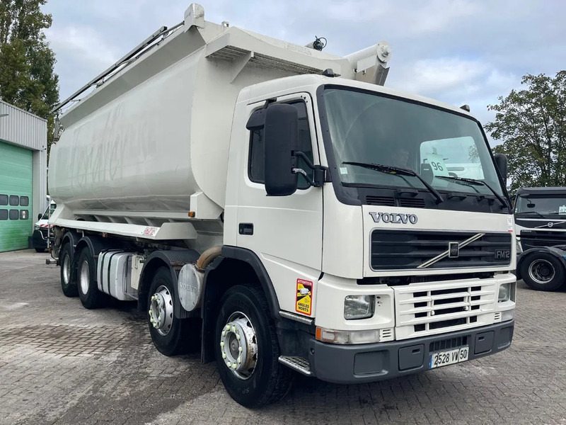 Volvo FM 12.380 8X4 SILO AUGER / AIR GREAT CONDITION / fully serviced! - Camion cisternă: Foto 4 Volvo FM 12.380 8X4 SILO AUGER / AIR GREAT CONDITION / fully serviced! - Camion cisternă: Foto 4