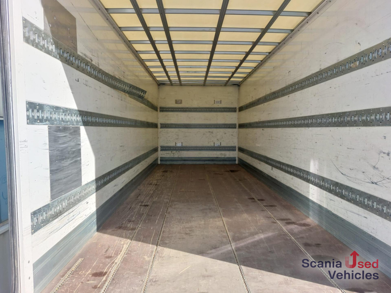 MERCEDES-BENZ Atego 1221 L Koffer Ladebordwand - Camion furgon: Foto 4 MERCEDES-BENZ Atego 1221 L Koffer Ladebordwand - Camion furgon: Foto 4