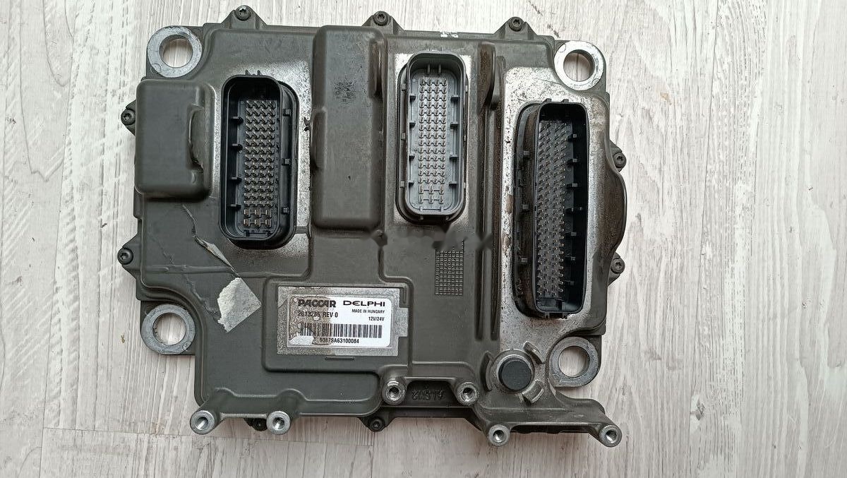 Paccar DAF E6 ECU 1877245 REV C DAF - Calculator de bord pentru Camion: Foto 2 Paccar DAF E6 ECU 1877245 REV C DAF - Calculator de bord pentru Camion: Foto 2