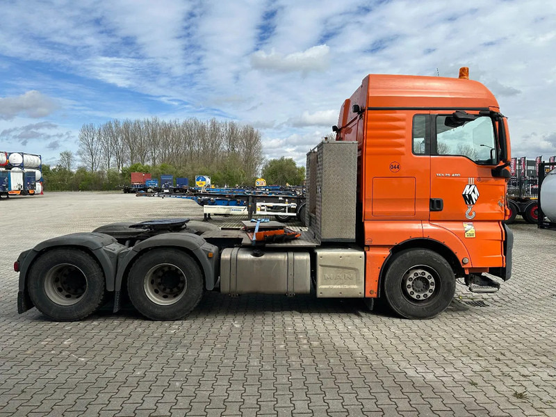 MAN TGX 26.480 6x4, MANUAL GEARBOX, ONLY CABIN DAMAGE, 231.000KM - Cap tractor: Foto 3 MAN TGX 26.480 6x4, MANUAL GEARBOX, ONLY CABIN DAMAGE, 231.000KM - Cap tractor: Foto 3