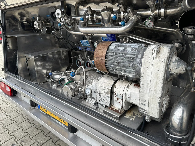 Feldbinder LEVENSMIDDELEN / FOOD / LEBENSMITTEL / 33.500L / 3-COMP / POMP / NL-trailer / APK: 09-2026, 10x beschikbaar - Semiremorcă cisternă: Foto 5 Feldbinder LEVENSMIDDELEN / FOOD / LEBENSMITTEL / 33.500L / 3-COMP / POMP / NL-trailer / APK: 09-2026, 10x beschikbaar - Semiremorcă cisternă: Foto 5