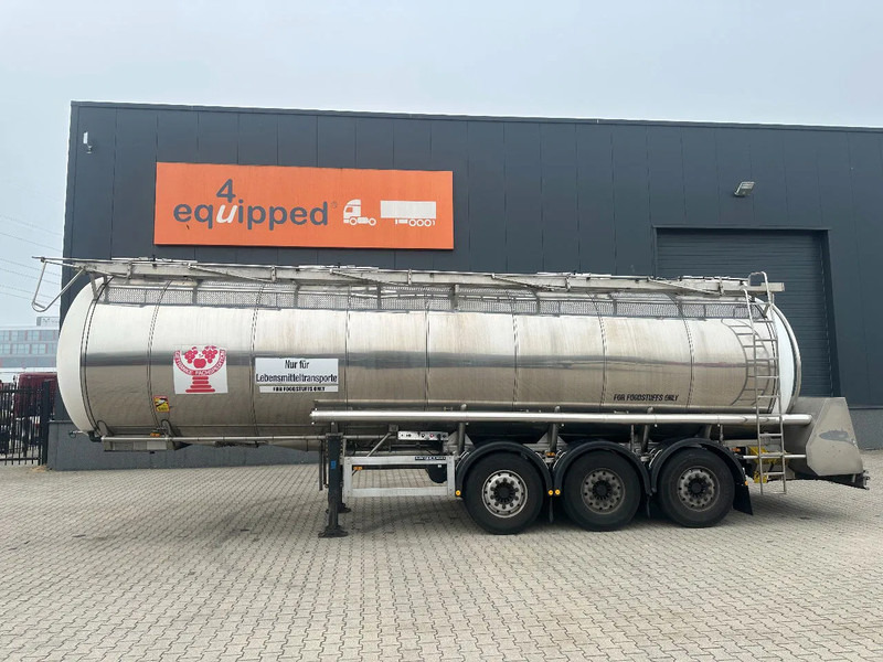 Feldbinder LEVENSMIDDELEN / FOOD / LEBENSMITTEL / 33.500L / 3-COMP / POMP / NL-trailer / APK: 09-2026, 10x beschikbaar - Semiremorcă cisternă: Foto 2 Feldbinder LEVENSMIDDELEN / FOOD / LEBENSMITTEL / 33.500L / 3-COMP / POMP / NL-trailer / APK: 09-2026, 10x beschikbaar - Semiremorcă cisternă: Foto 2