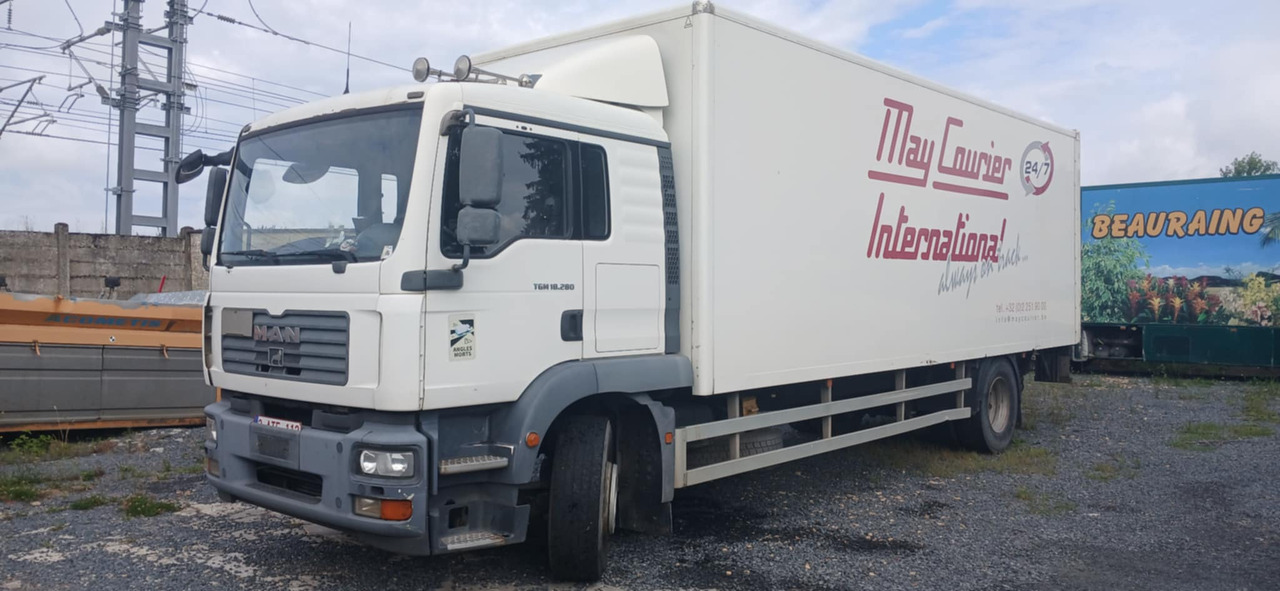 MAN TGM 18.280 4x2 BL - Camion furgon: Foto 2 MAN TGM 18.280 4x2 BL - Camion furgon: Foto 2