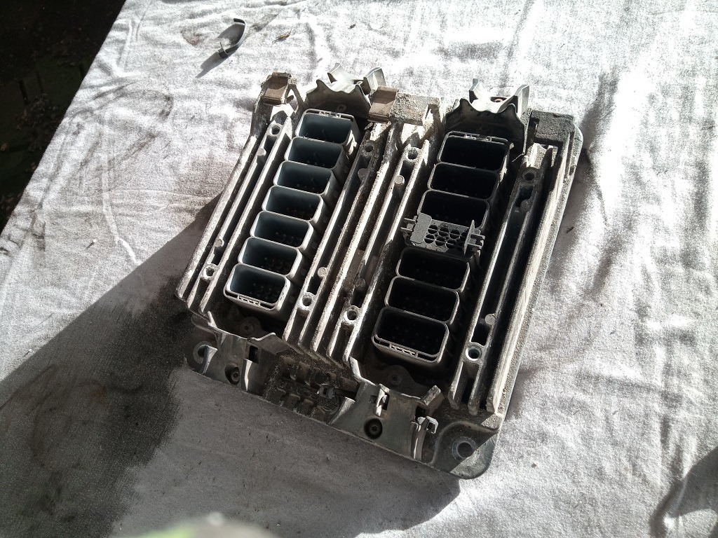 EDC Scania G320 DC932 2023102 2023102 - Calculator de bord pentru Camion: Foto 2 EDC Scania G320 DC932 2023102 2023102 - Calculator de bord pentru Camion: Foto 2