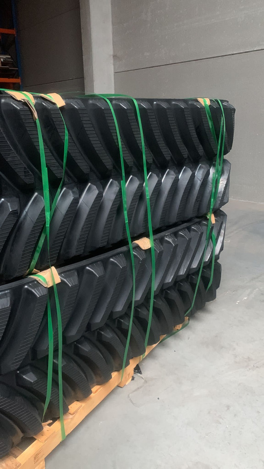 Rubber track for Challenger MT700 25 ", 30" and 36" - Senila pentru Utilaje agricole: Foto 3 Rubber track for Challenger MT700 25 ", 30" and 36" - Senila pentru Utilaje agricole: Foto 3