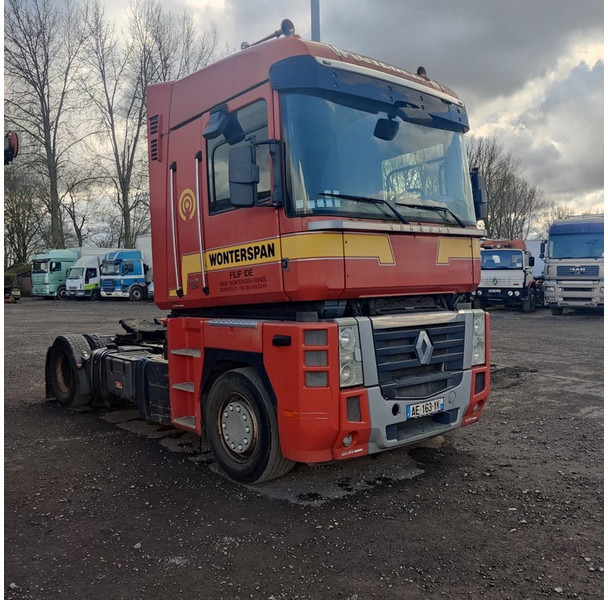 Renault magnum 460 - Cap tractor: Foto 3 Renault magnum 460 - Cap tractor: Foto 3