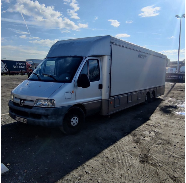 Peugeot COXX - Autoutilitară cu platformă: Foto 1 Peugeot COXX - Autoutilitară cu platformă: Foto 1