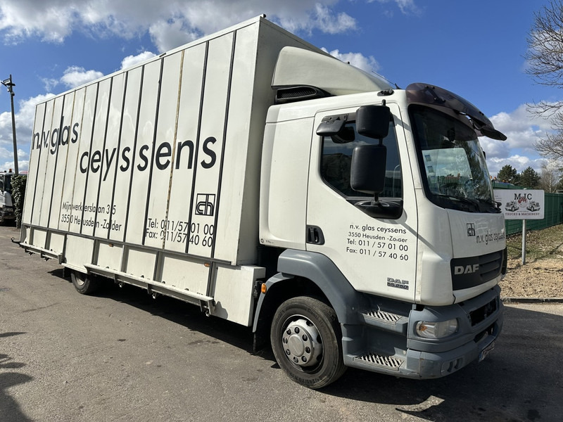 DAF LF 55.250 12T - GLASTRANSPORT / GLASRESTEEL - AIR SUSPENSION - EURO 4 - BELGIAN REGISTRATION - Camion: Foto 1 DAF LF 55.250 12T - GLASTRANSPORT / GLASRESTEEL - AIR SUSPENSION - EURO 4 - BELGIAN REGISTRATION - Camion: Foto 1