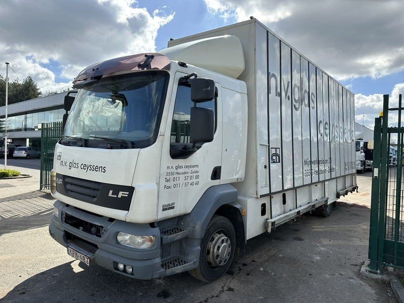 DAF LF 55.250 12T - GLASTRANSPORT / GLASRESTEEL - AIR SUSPENSION - EURO 4 - BELGIAN REGISTRATION - Camion: Foto 3 DAF LF 55.250 12T - GLASTRANSPORT / GLASRESTEEL - AIR SUSPENSION - EURO 4 - BELGIAN REGISTRATION - Camion: Foto 3