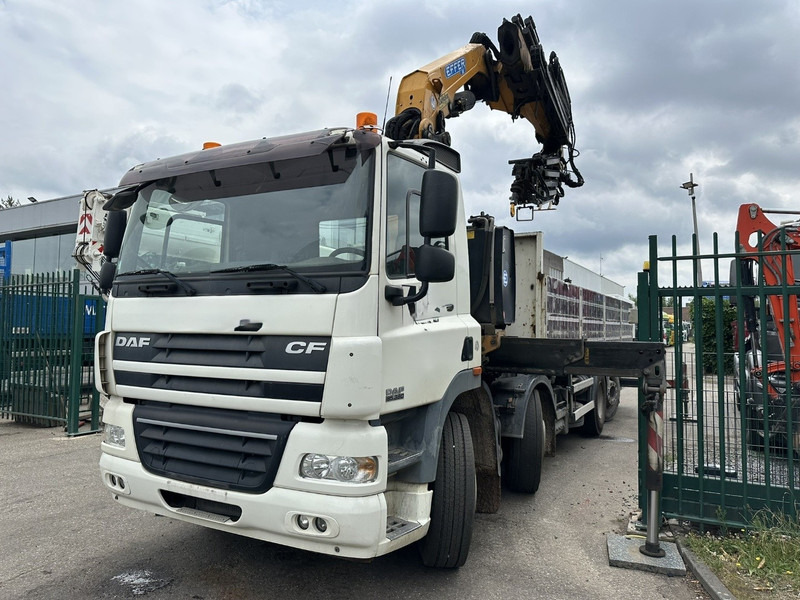 DAF CF 85.360 8x2 + CRANE (25m!) EFFER 305 6S + JIB 4S + ROTATOR - PLATORM 7m60 - LIFT + STEERING AXLE - EURO 5 - BE - Camion cu macara: Foto 4 DAF CF 85.360 8x2 + CRANE (25m!) EFFER 305 6S + JIB 4S + ROTATOR - PLATORM 7m60 - LIFT + STEERING AXLE - EURO 5 - BE - Camion cu macara: Foto 4