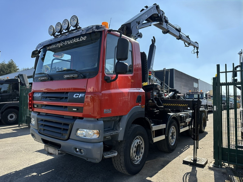 DAF CF 85.410 8x4 HOOKLIFT + CRANE HIAB 244 EP-3 HIDUO - Radio - Rotator - RETARDER - EURO 4 - BIG AXLES HUB REDUCTION - Camion cu cârlig, Camion cu macara: Foto 5 DAF CF 85.410 8x4 HOOKLIFT + CRANE HIAB 244 EP-3 HIDUO - Radio - Rotator - RETARDER - EURO 4 - BIG AXLES HUB REDUCTION - Camion cu cârlig, Camion cu macara: Foto 5
