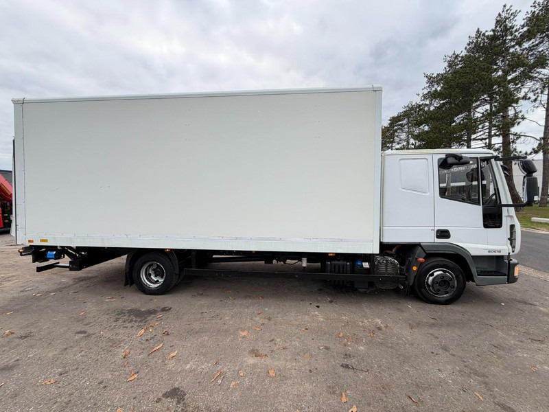 Iveco EUROCARGO 80E18 CLOSED BOX 6m00 x 2m49 x 2m37 - EURO 5 - *176.000km* - TAILLIFT - MANUAL - BE TRUCK - Camion furgon: Foto 4 Iveco EUROCARGO 80E18 CLOSED BOX 6m00 x 2m49 x 2m37 - EURO 5 - *176.000km* - TAILLIFT - MANUAL - BE TRUCK - Camion furgon: Foto 4