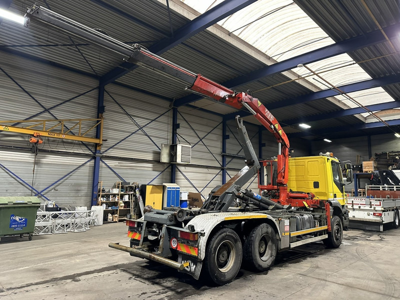 Iveco TRAKKER 350 6x4 HOOKLIFT + CRANE FASSI F120.22 (5/6 F) - *342.000km* - STEEL SPRING / BIG AXLES - AS TRONIC AUTOMATIC GEARBOX - Camion cu cârlig, Camion cu macara: Foto 5 Iveco TRAKKER 350 6x4 HOOKLIFT + CRANE FASSI F120.22 (5/6 F) - *342.000km* - STEEL SPRING / BIG AXLES - AS TRONIC AUTOMATIC GEARBOX - Camion cu cârlig, Camion cu macara: Foto 5