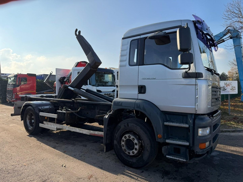 MAN TGA 18.350 4x2 19T HOOKLIFT / ABROLLKIPPER / GANCHO / AMPLIROL - EURO 3 - AS TRONIC AUTOMATIC - Camion cu cârlig: Foto 1 MAN TGA 18.350 4x2 19T HOOKLIFT / ABROLLKIPPER / GANCHO / AMPLIROL - EURO 3 - AS TRONIC AUTOMATIC - Camion cu cârlig: Foto 1