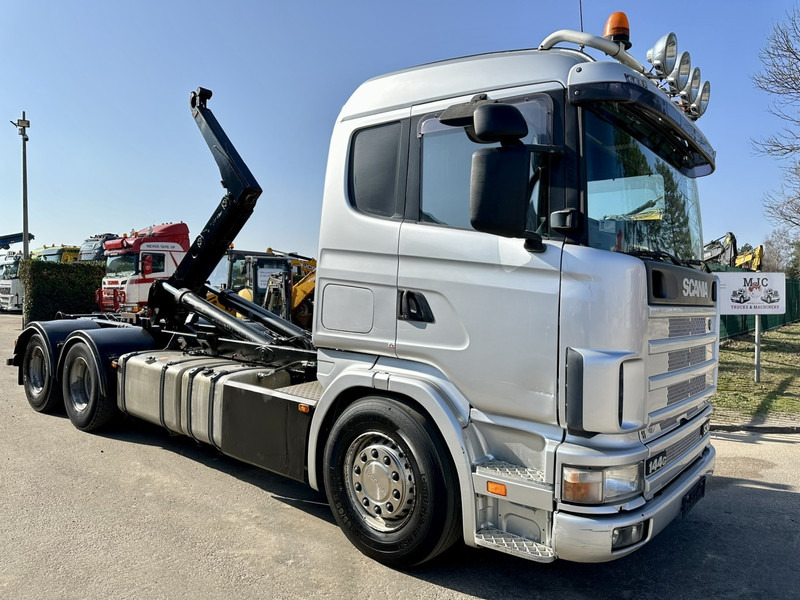 Scania 144G-530 V8 6x4 HOOKLIFT 20T MEILLER -VOL LUCHT - OPTI-CRUISE - CR19 SLAAPCABINE - Camion cu cârlig: Foto 1 Scania 144G-530 V8 6x4 HOOKLIFT 20T MEILLER -VOL LUCHT - OPTI-CRUISE - CR19 SLAAPCABINE - Camion cu cârlig: Foto 1