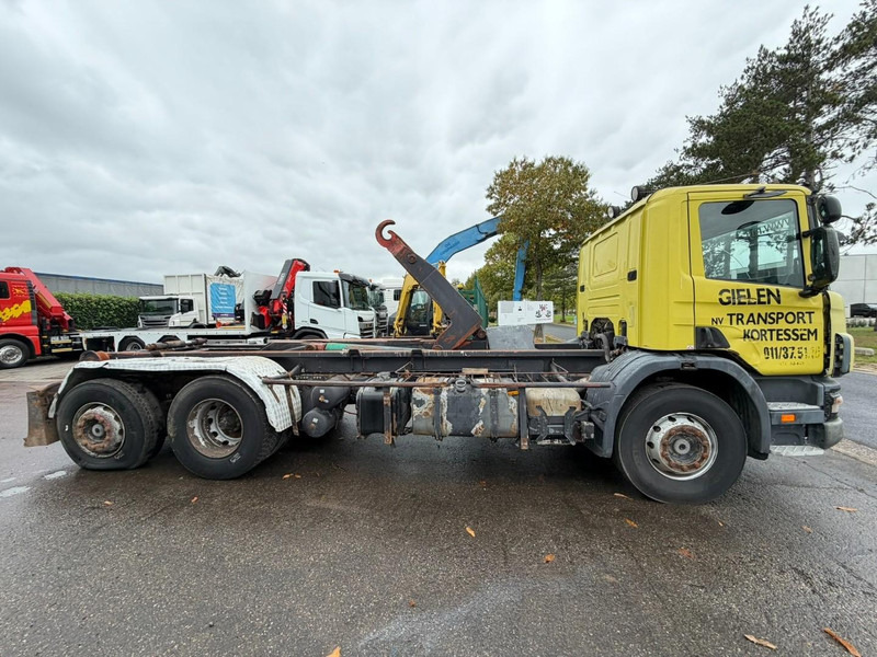 Scania 94G-260 6x2 HOOKLIFT / GANCHO - MANUAL - BE TRUCK - Camion cu cârlig: Foto 4 Scania 94G-260 6x2 HOOKLIFT / GANCHO - MANUAL - BE TRUCK - Camion cu cârlig: Foto 4