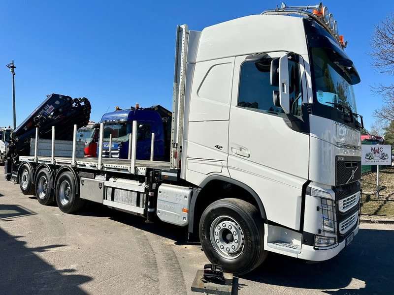 Volvo FH 420 8x4 TRIDEM + KRAAN HIAB 408 E-8 HIPRO + WINCH - 63.000km ONLY - CREWCAB 4 SEATER - PLATFORM 7m - TOP CONDITION - Camion cu macara: Foto 2 Volvo FH 420 8x4 TRIDEM + KRAAN HIAB 408 E-8 HIPRO + WINCH - 63.000km ONLY - CREWCAB 4 SEATER - PLATFORM 7m - TOP CONDITION - Camion cu macara: Foto 2
