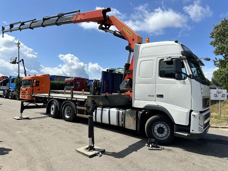 Volvo FH 500 6X2 + CRANE PALFINGER PK50002 E 6x - RETARDER - PLATFORM 6m20 - TWISTLOCKS 20' - 561.000km - EURO 5 - Camion cu macara: Foto 1 Volvo FH 500 6X2 + CRANE PALFINGER PK50002 E 6x - RETARDER - PLATFORM 6m20 - TWISTLOCKS 20' - 561.000km - EURO 5 - Camion cu macara: Foto 1