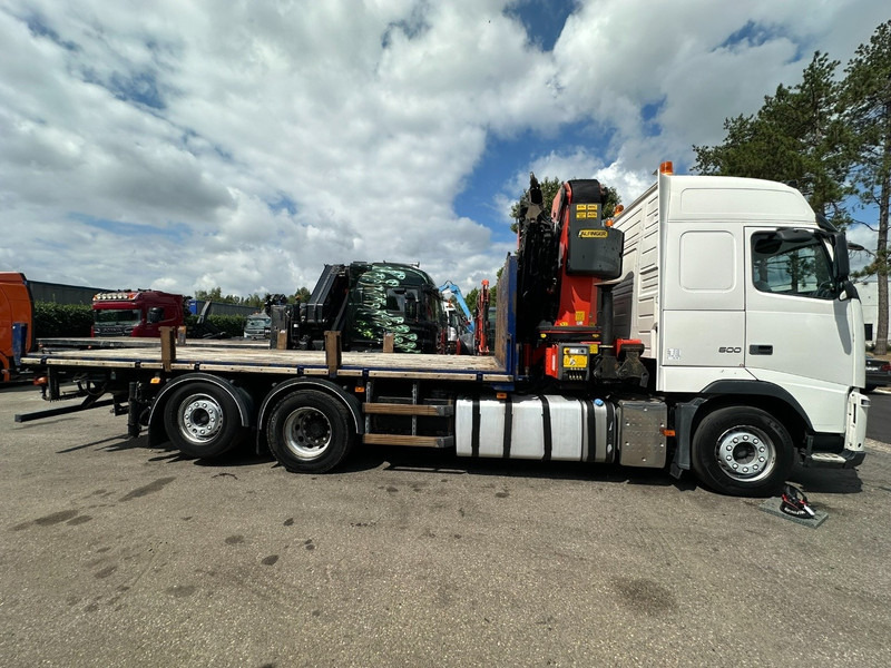 Volvo FH 500 6X2 + CRANE PALFINGER PK50002 E 6x - RETARDER - PLATFORM 6m20 - TWISTLOCKS 20' - 561.000km - EURO 5 - Camion cu macara: Foto 5 Volvo FH 500 6X2 + CRANE PALFINGER PK50002 E 6x - RETARDER - PLATFORM 6m20 - TWISTLOCKS 20' - 561.000km - EURO 5 - Camion cu macara: Foto 5