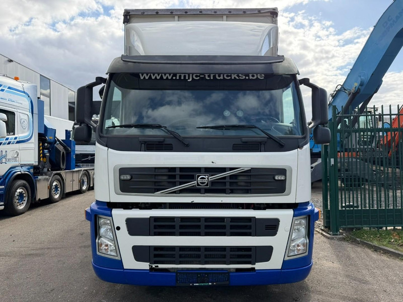 Volvo FM 370 6x2 BOX 8m15 - LIFT + STEERING AXLE - EURO 5 - I SHIFT - 26T - TÜV 06/2026 - VERY NICE CONDITION - BE TRUCK - Camion cu prelată: Foto 2 Volvo FM 370 6x2 BOX 8m15 - LIFT + STEERING AXLE - EURO 5 - I SHIFT - 26T - TÜV 06/2026 - VERY NICE CONDITION - BE TRUCK - Camion cu prelată: Foto 2