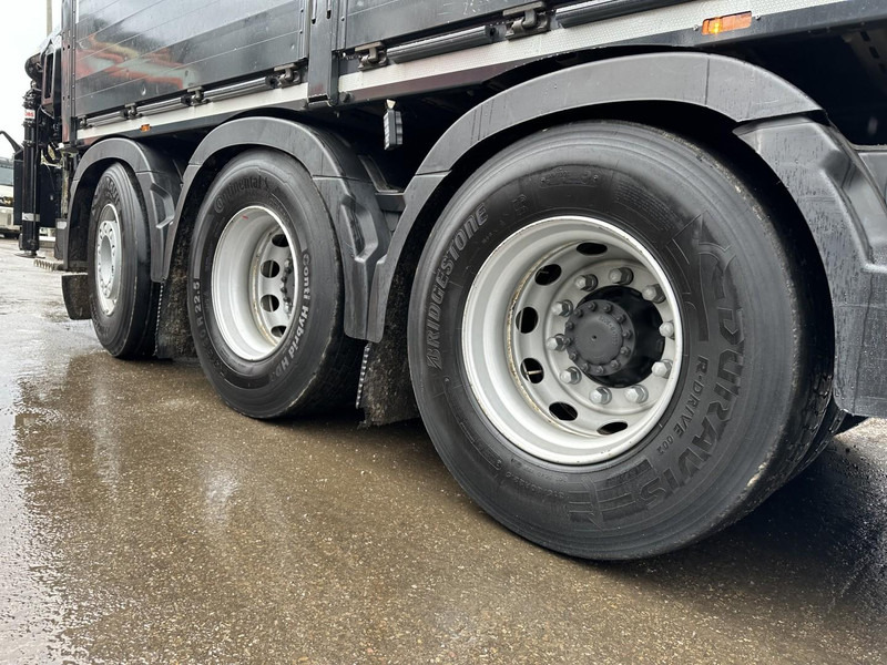 Volvo FM 460 8x4 TRIDEM + CRANE HIAB 192 E-5 X HIPRO - DYNAMIC STEERING - 364.000km - TOP CONDITION - Camion platformă, Camion cu macara: Foto 5 Volvo FM 460 8x4 TRIDEM + CRANE HIAB 192 E-5 X HIPRO - DYNAMIC STEERING - 364.000km - TOP CONDITION - Camion platformă, Camion cu macara: Foto 5