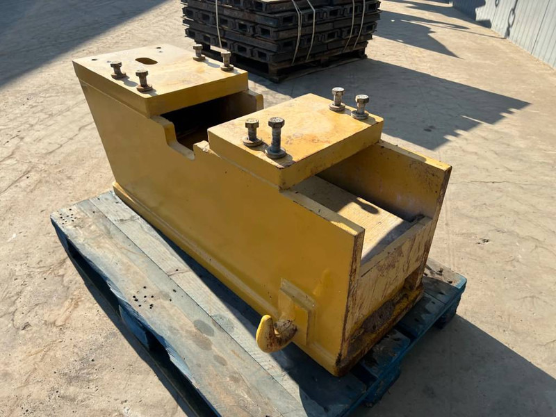 Cat 12H / 12K / 140H / 140K / 160H - Ataşament pentru Utilaje constructii: Foto 2 Cat 12H / 12K / 140H / 140K / 160H - Ataşament pentru Utilaje constructii: Foto 2