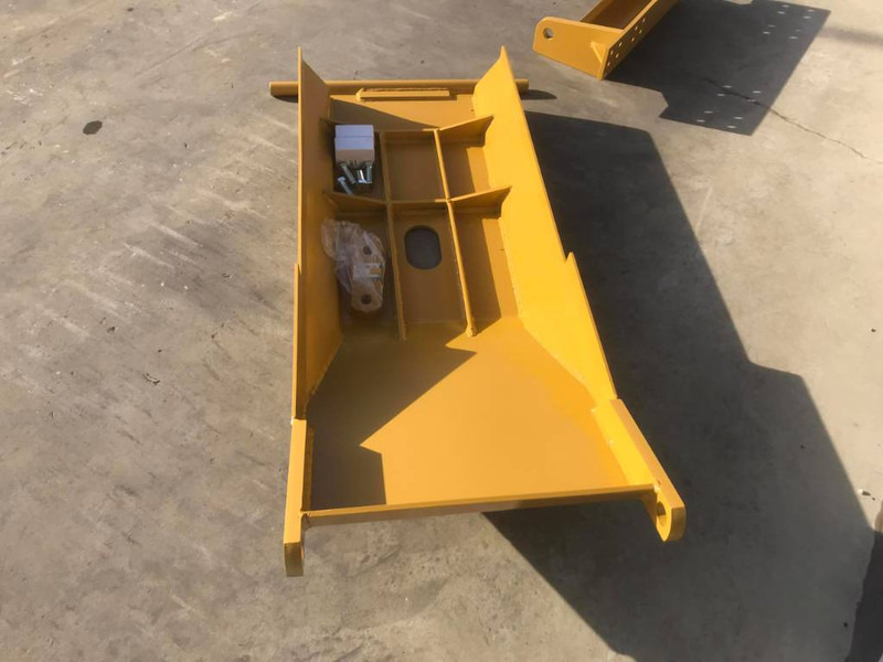 Cat Transmission Protection 12H / 12K / 140H / 140K / - Ataşament pentru Utilaje constructii: Foto 4 Cat Transmission Protection 12H / 12K / 140H / 140K / - Ataşament pentru Utilaje constructii: Foto 4