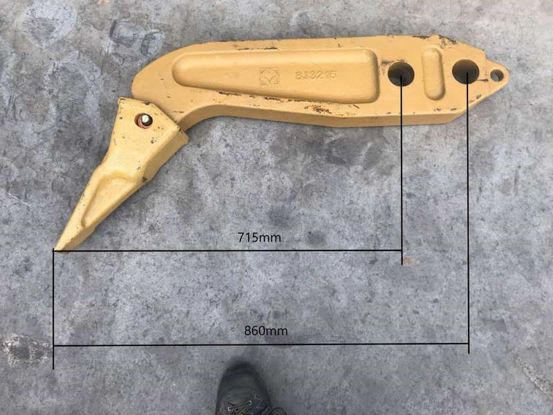 Komatsu D65 Shank - Ataşament pentru Utilaje constructii: Foto 4 Komatsu D65 Shank - Ataşament pentru Utilaje constructii: Foto 4