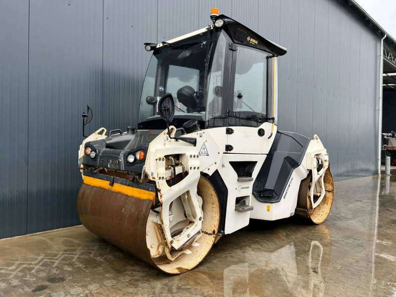 Cilindru compactor Bomag BW151AD-5: Foto 1