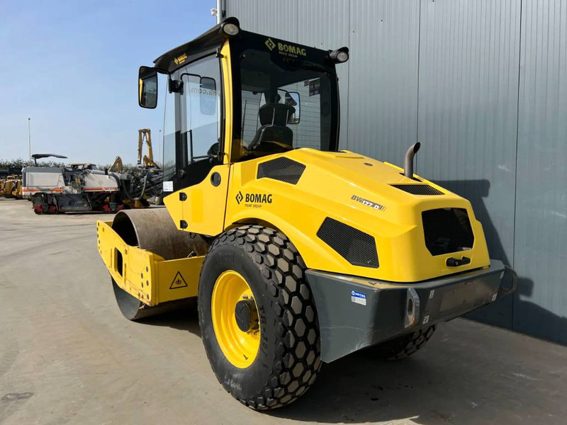 Bomag BW177D-5 - Cilindru compactor: Foto 2 Bomag BW177D-5 - Cilindru compactor: Foto 2