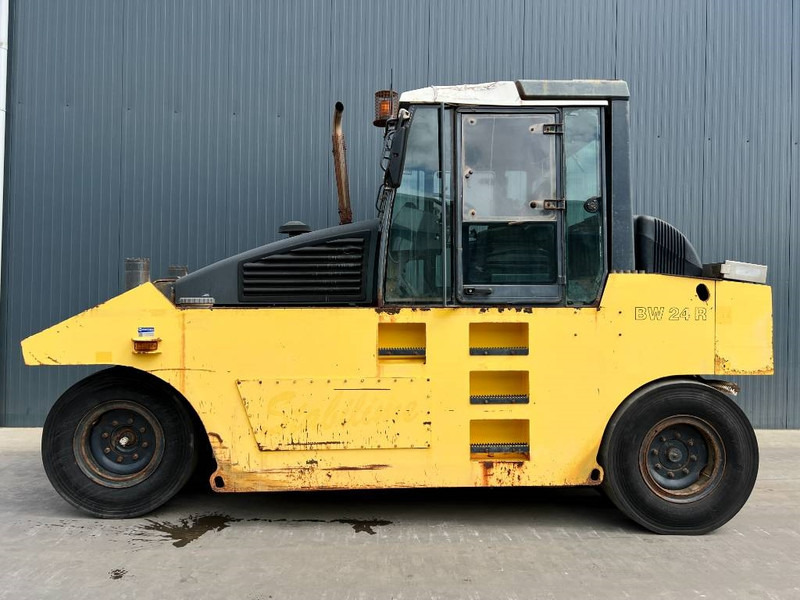 Bomag BW24R - Compactor cu pneuri: Foto 2 Bomag BW24R - Compactor cu pneuri: Foto 2