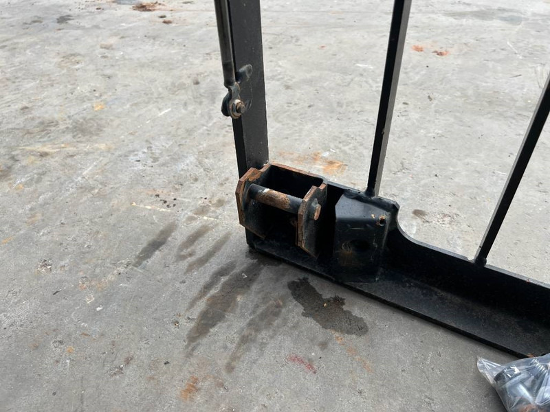 Cabină și interior pentru Utilaje constructii Cat 313E / 320F / 323E / 325F / 329E / 330F / 336E / 3: Foto 6 Cabină și interior pentru Utilaje constructii Cat 313E / 320F / 323E / 325F / 329E / 330F / 336E / 3: Foto 6