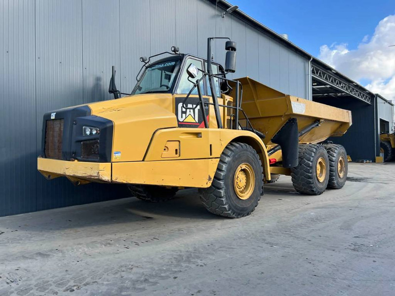 Cat 735 | 735 B - Camion articulat: Foto 1 Cat 735 | 735 B - Camion articulat: Foto 1