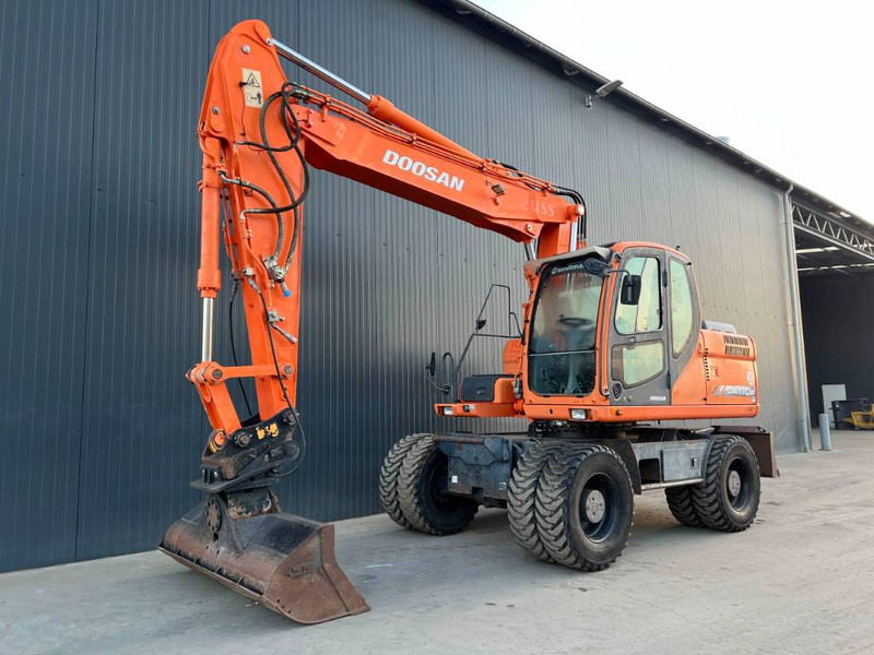 Doosan DX170W - Excavator pe roţi: Foto 1 Doosan DX170W - Excavator pe roţi: Foto 1