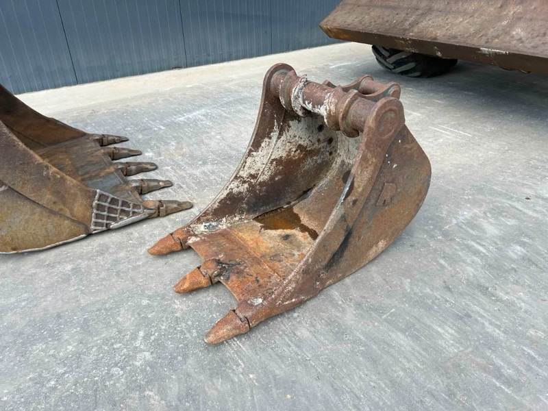 Excavator pe roţi Liebherr A311 Litronic: Foto 14