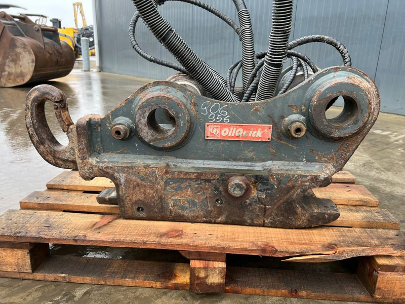 Cuplare rapidă pentru Utilaje constructii OilQuick OQ70/55 - 323D: Foto 8 Cuplare rapidă pentru Utilaje constructii OilQuick OQ70/55 - 323D: Foto 8