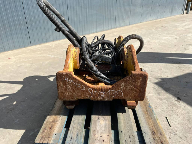 OilQuick OQ80 - 330F / 329E - Cuplare rapidă pentru Utilaje constructii: Foto 2 OilQuick OQ80 - 330F / 329E - Cuplare rapidă pentru Utilaje constructii: Foto 2