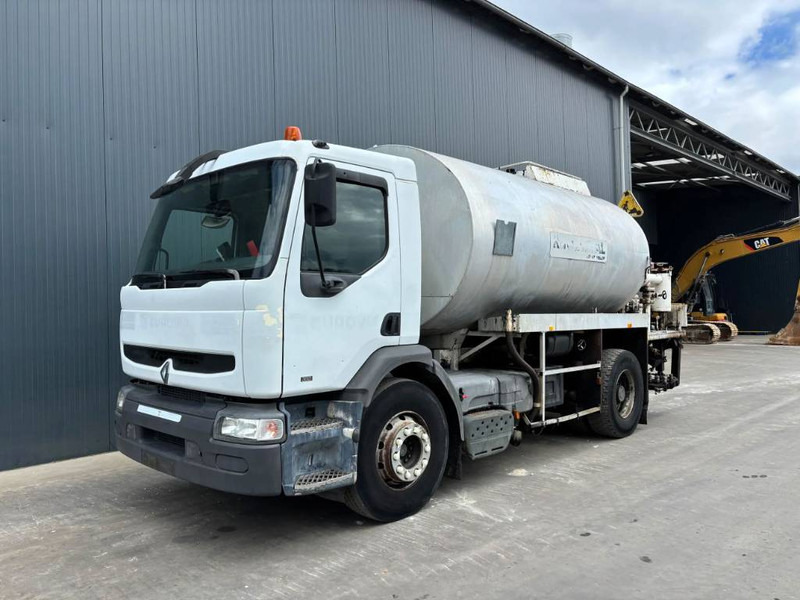 Renault Rincheval - 9.000 Liter - Utilaje constructii: Foto 1 Renault Rincheval - 9.000 Liter - Utilaje constructii: Foto 1