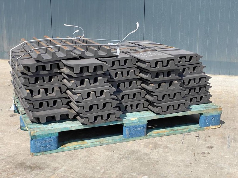 Volvo EC480 Shoes/Pads - Cadru/ Şasiu pentru Utilaje constructii: Foto 3 Volvo EC480 Shoes/Pads - Cadru/ Şasiu pentru Utilaje constructii: Foto 3