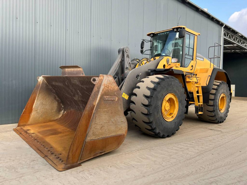 Volvo L220H - Încărcător frontal pe pneuri: Foto 1 Volvo L220H - Încărcător frontal pe pneuri: Foto 1