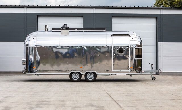 Rulota comerciala nou Airstream Catering Trailer | IN STOCK: Foto 9