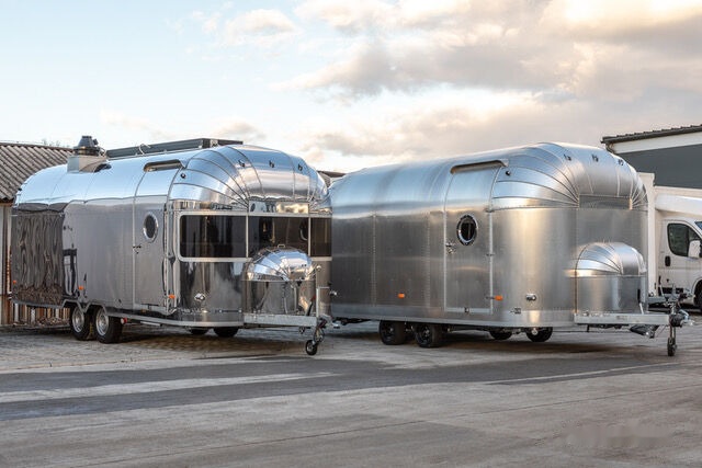 Airstream Catering Trailer | IN STOCK - Rulota comerciala: Foto 1 Airstream Catering Trailer | IN STOCK - Rulota comerciala: Foto 1
