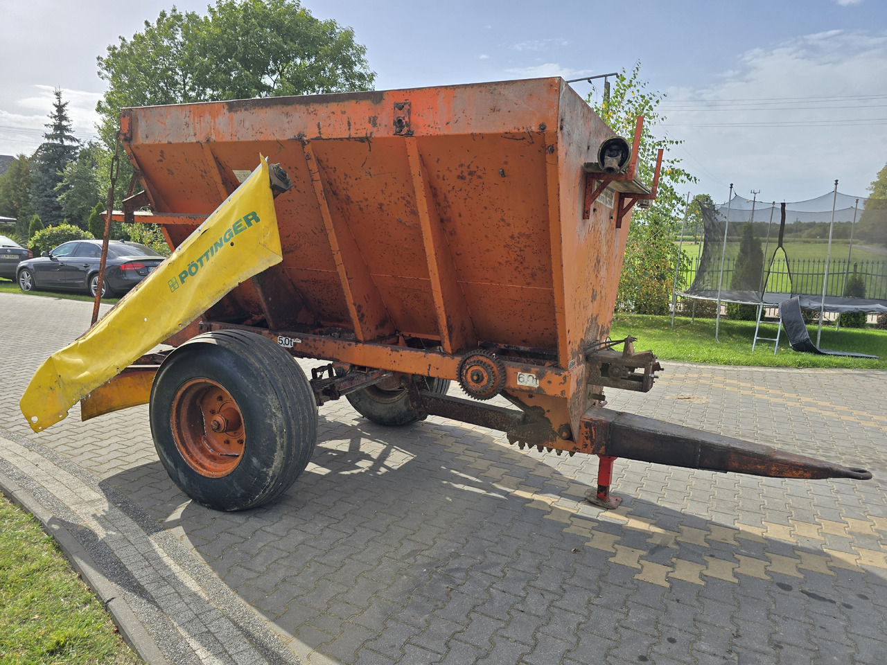 AMOS AGMT 5 ton - Imprastietor îngrăşăminte: Foto 1 AMOS AGMT 5 ton - Imprastietor îngrăşăminte: Foto 1