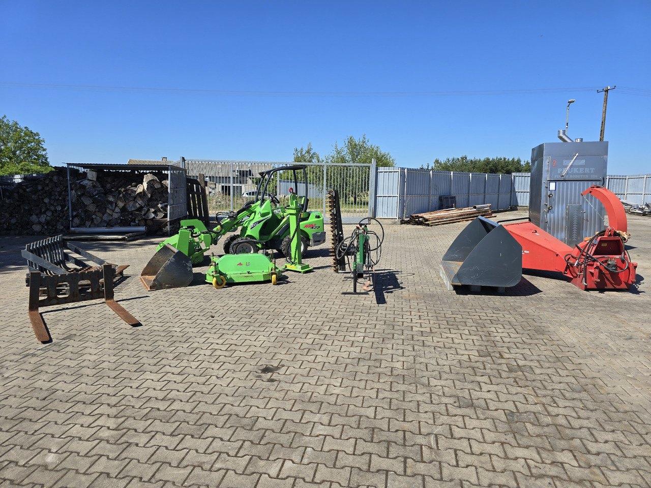 AVANT 423 - Mini încărcător: Foto 4 AVANT 423 - Mini încărcător: Foto 4