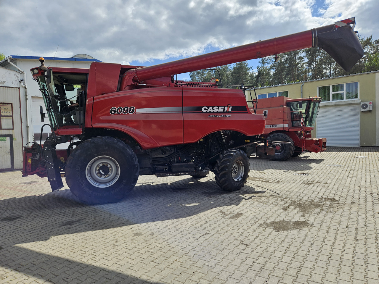 Case 6088 - Combină de recoltat cereale: Foto 2 Case 6088 - Combină de recoltat cereale: Foto 2