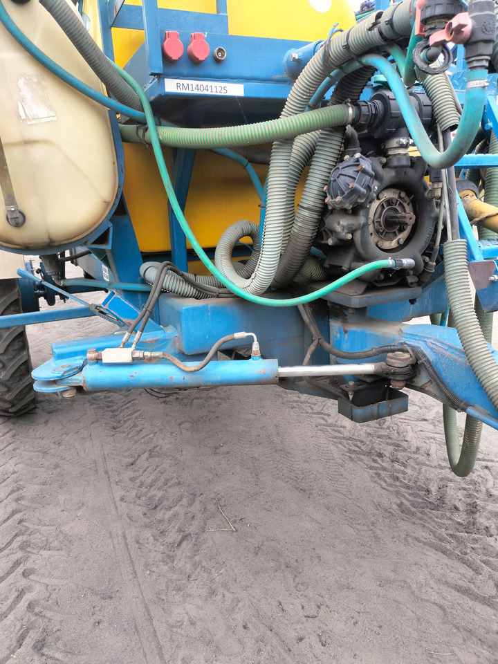 Delvano 2700 - Maşină de erbicidat: Foto 5 Delvano 2700 - Maşină de erbicidat: Foto 5