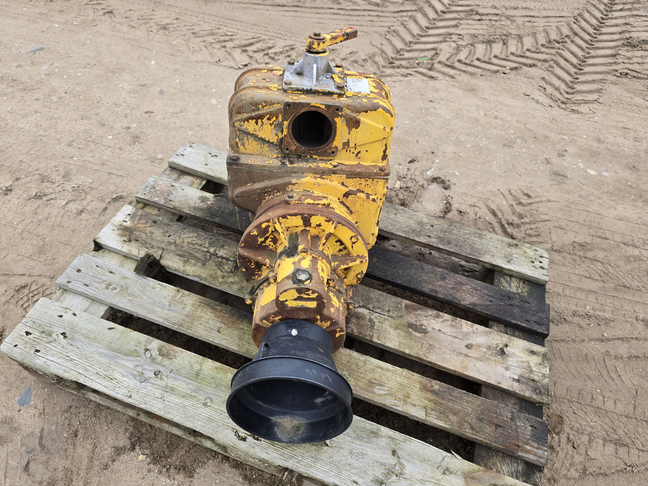 JUROP PNE 122 M - Cisternă vidanjă: Foto 3 JUROP PNE 122 M - Cisternă vidanjă: Foto 3